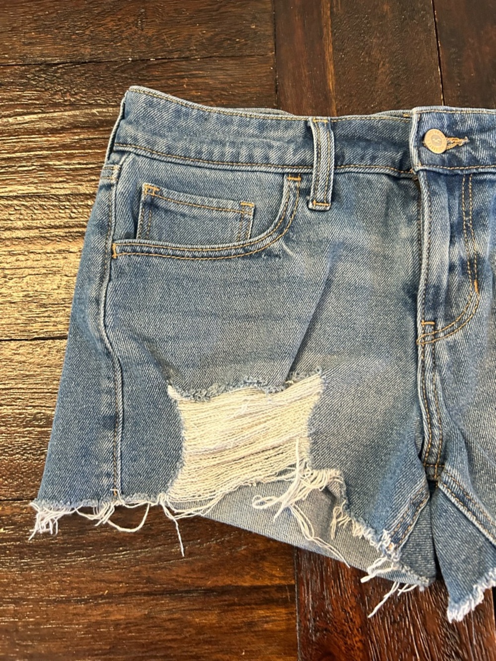 Low Rise Boyfriend Vintage Stretch Distressed Denim Shorts - 3” - Picture 2 of 9